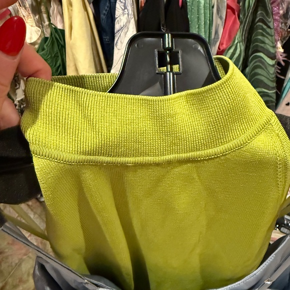 Solid and striped chartreuse halter maxi - Picture 6 of 8